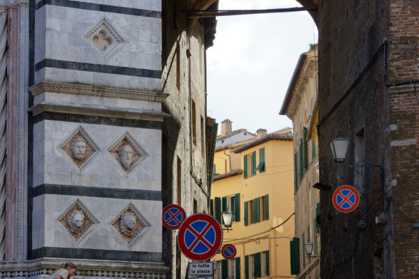 A PARIS - Chevigny- _surtourisme vs patrimoine